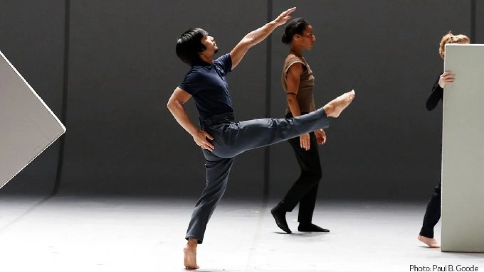 ANALOGY:AMBROS 680w_x395h_c-Ambrose_MG_9483